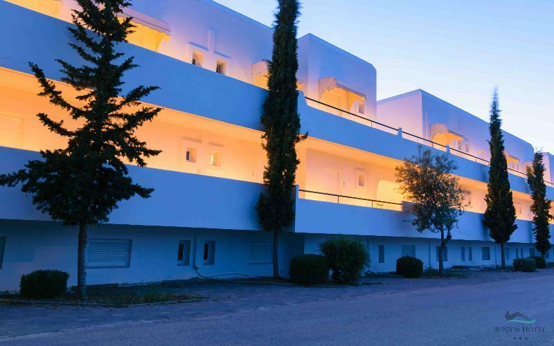 Junior Hotel Íria Kültér fotó